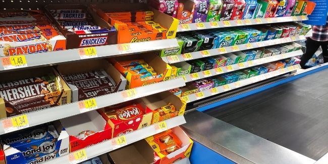 do not buy snacks at checkout